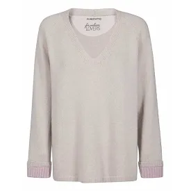 Relaxed Cashmere V-Neck with cuff detail